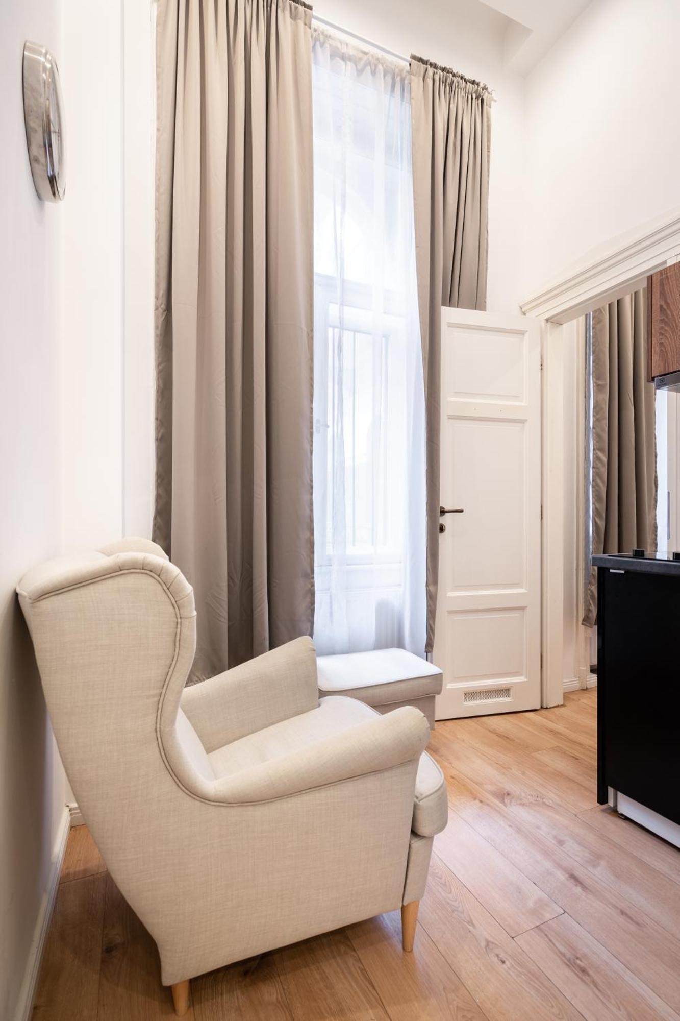 Grand Avenue Apartment บูดาเปสต์ ภายนอก รูปภาพ